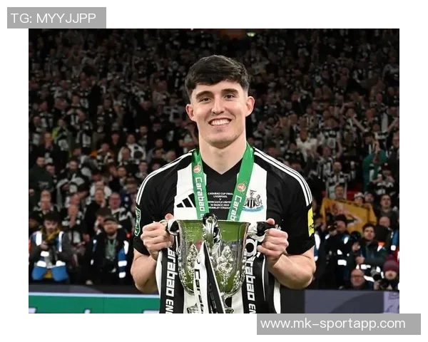 曼城计划明夏引援目标锁定右后卫和右边锋利夫拉门托或将标价1亿镑