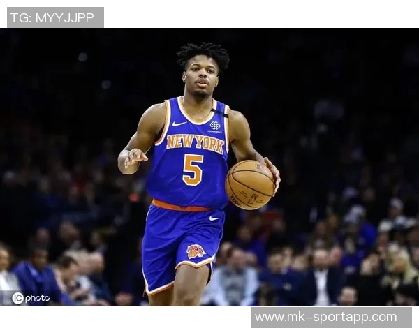 勇记因个人原因缺席训练霍福德未参与对抗训练引发关注